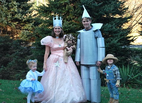 The Wizard of Oz Costume Idea for Families